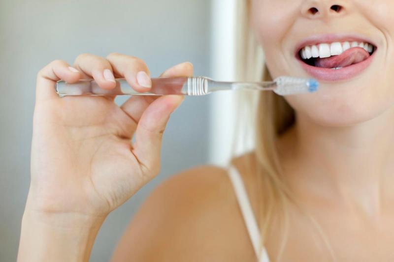 Зубные щётки могут привести к болезням