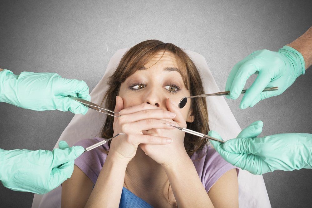 Стоит ли бояться стоматологов, и что такое дентофобия?